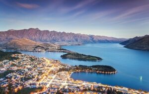 Top Travel Destinations In Australia and the Pacific - Pic of Queenstown.