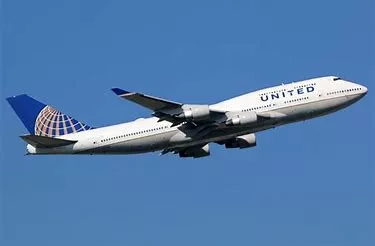 discount airline tickets,cheap airfares Discount Airline Tickets - small picture of United Airlines plane.